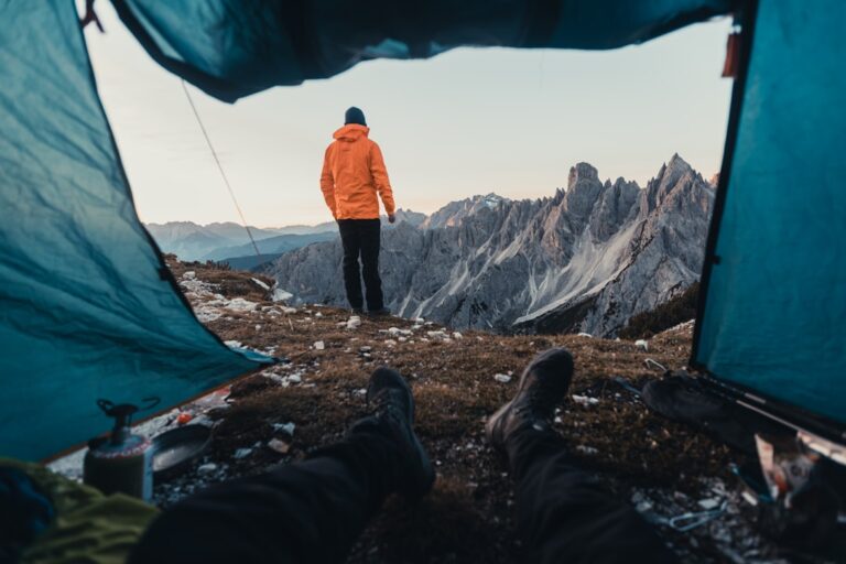 Exploring the Best Lightweight Sleeping Bags for Backpackers